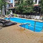 Apartment102 Paradise *