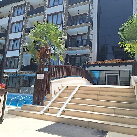 Apartment102 Paradise