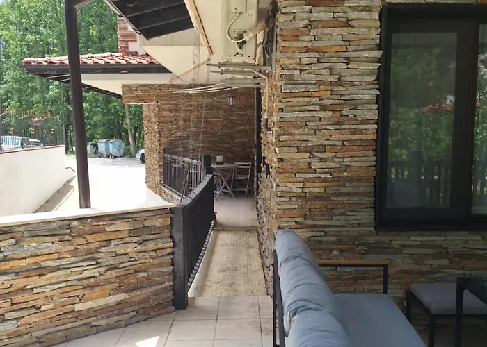 Apartment102 Paradise *