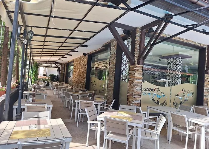 아파트 Apartment102 Paradise